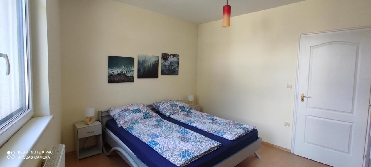 Onebeach Apartman Сиофок Екстериор снимка