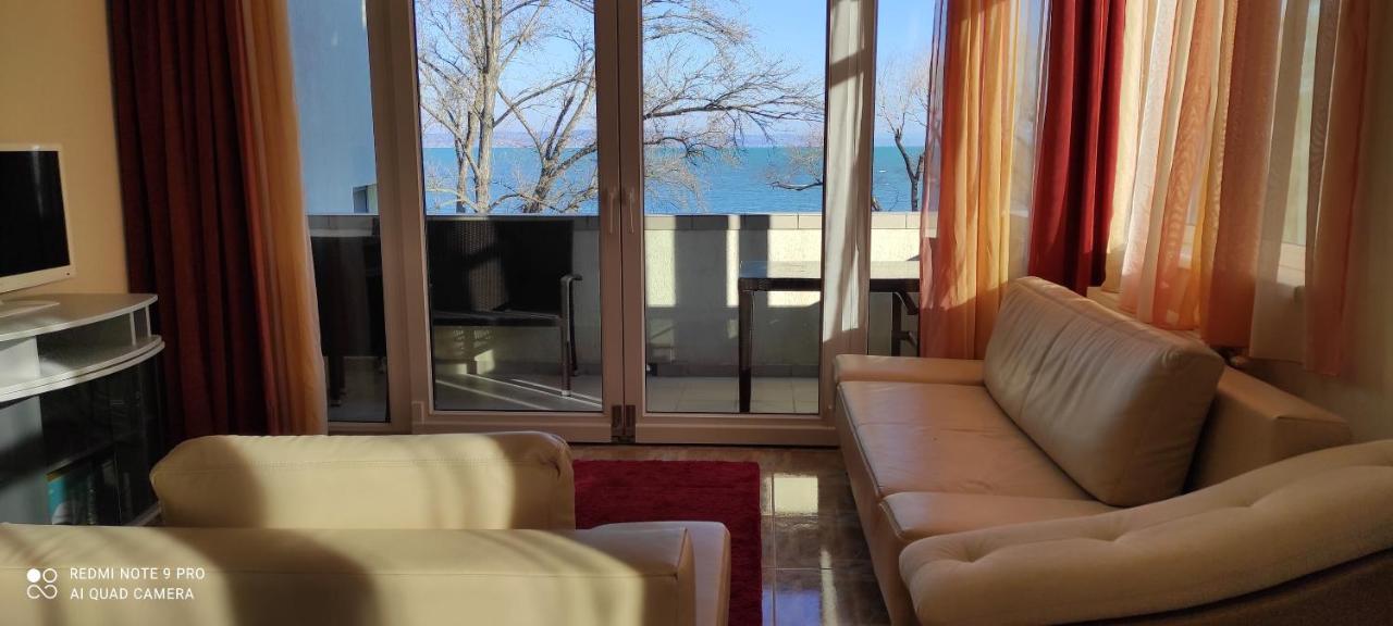 Onebeach Apartman Сиофок Екстериор снимка