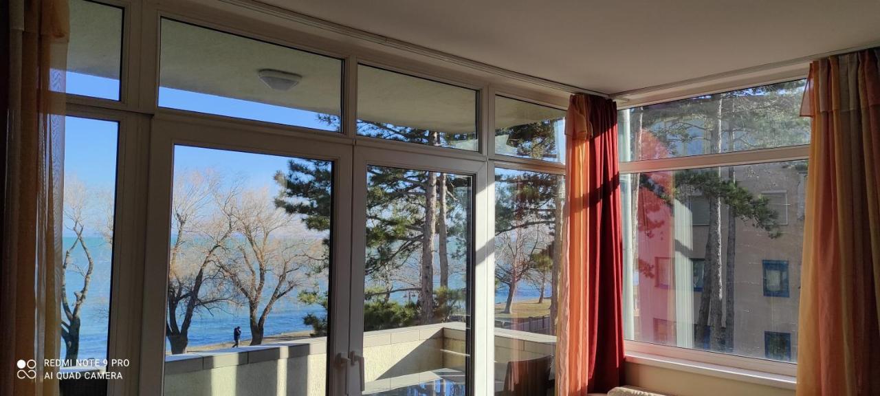 Onebeach Apartman Сиофок Екстериор снимка